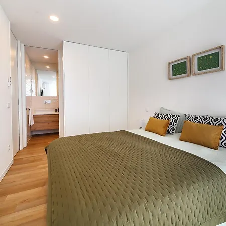 The Tiles By Sweet Apartment *